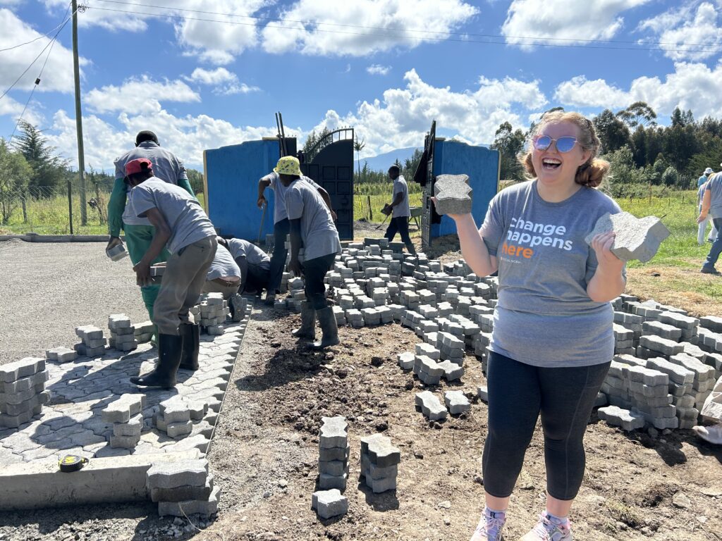 Service Project-UTK and Bariki Community